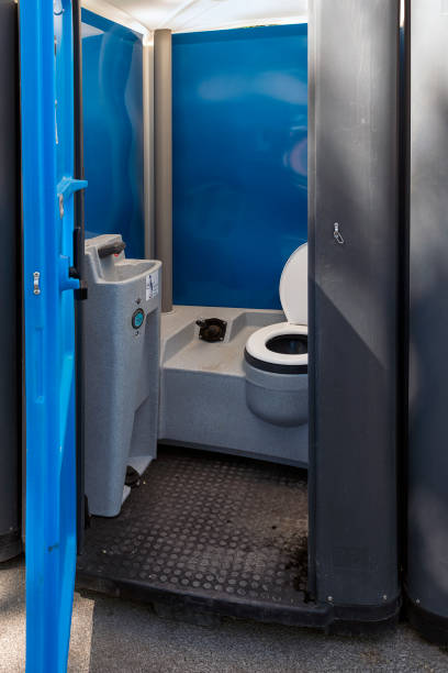 Best Emergency porta potty rental  in Frankton, IN
